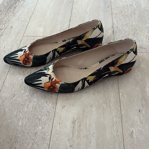 Stuart Weitzman Botánico Tropical Floral Pisos Boho Resortwear Verde 6 Foto 3 de 4