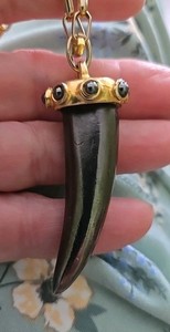 Authentic Rare Stunning KARA ROSS 56" GOLD-PLATED LINK NECKLACE Black Horn 5 Jewels 2.5"