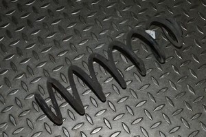 VW GOLF mk7 5G 1.0TSI 2018 RHD Schraubenfeder hinten rechts 5Q0511115JS 14341333