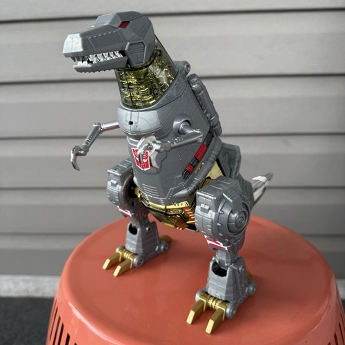 Takara Tomy Hasbro Transformers Masterpiece Grimlock MP08 2009 - Picture 12 of 24