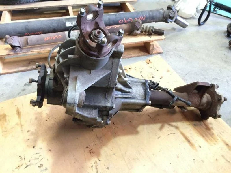 GMC 1999-2007, Chevrolet Silverado 1500 relación portadora diferencial delantero 3,73 OEM Foto 4 de 4