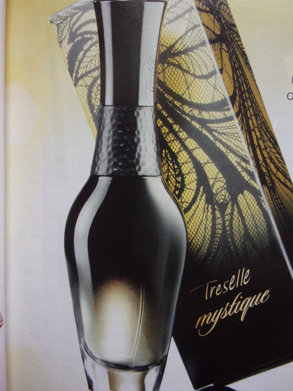 TRESELLE MYSTIQUE AVON Eau de Toilette 50 ml pour révéler votre sensualité