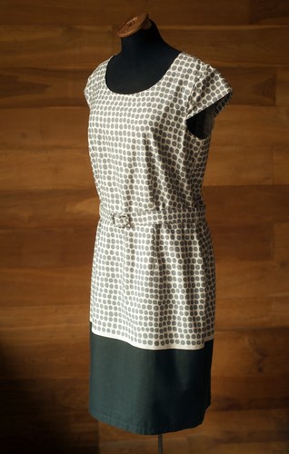 Grey and white designer vintage midi polka dot dress marimekko, size m - Picture 3 of 7
