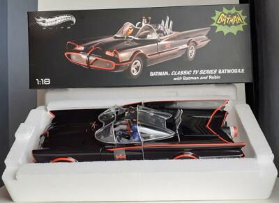 HOT WHEELS BATMAN Classic TV Series Batmobile DC échelle 1/50 EUR 31,51