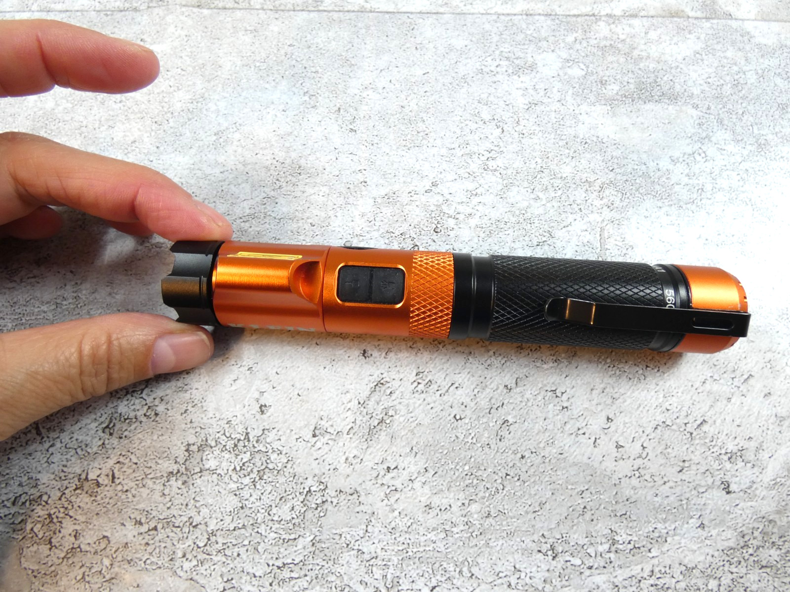 Klein Tools 56040 Rechargeable Focus Flashlight Laser Magnetic Clip See Video