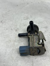 2003-06 Toyota Matrix Genuine Vacuum Switch Valve 90080-91211 Oem