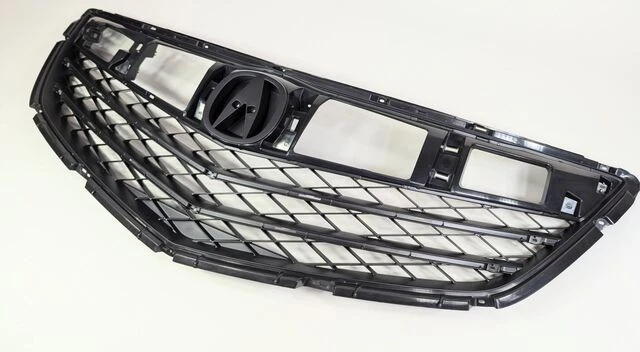 正品讴歌 RLX 前格栅 71121-TY2-A01 — 第 2/4 张图片