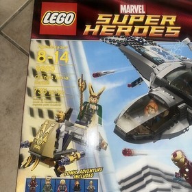 Lego Marvel Superheroes 6869 Quinjet Aerial Battle set New Sealed Damaged Box
