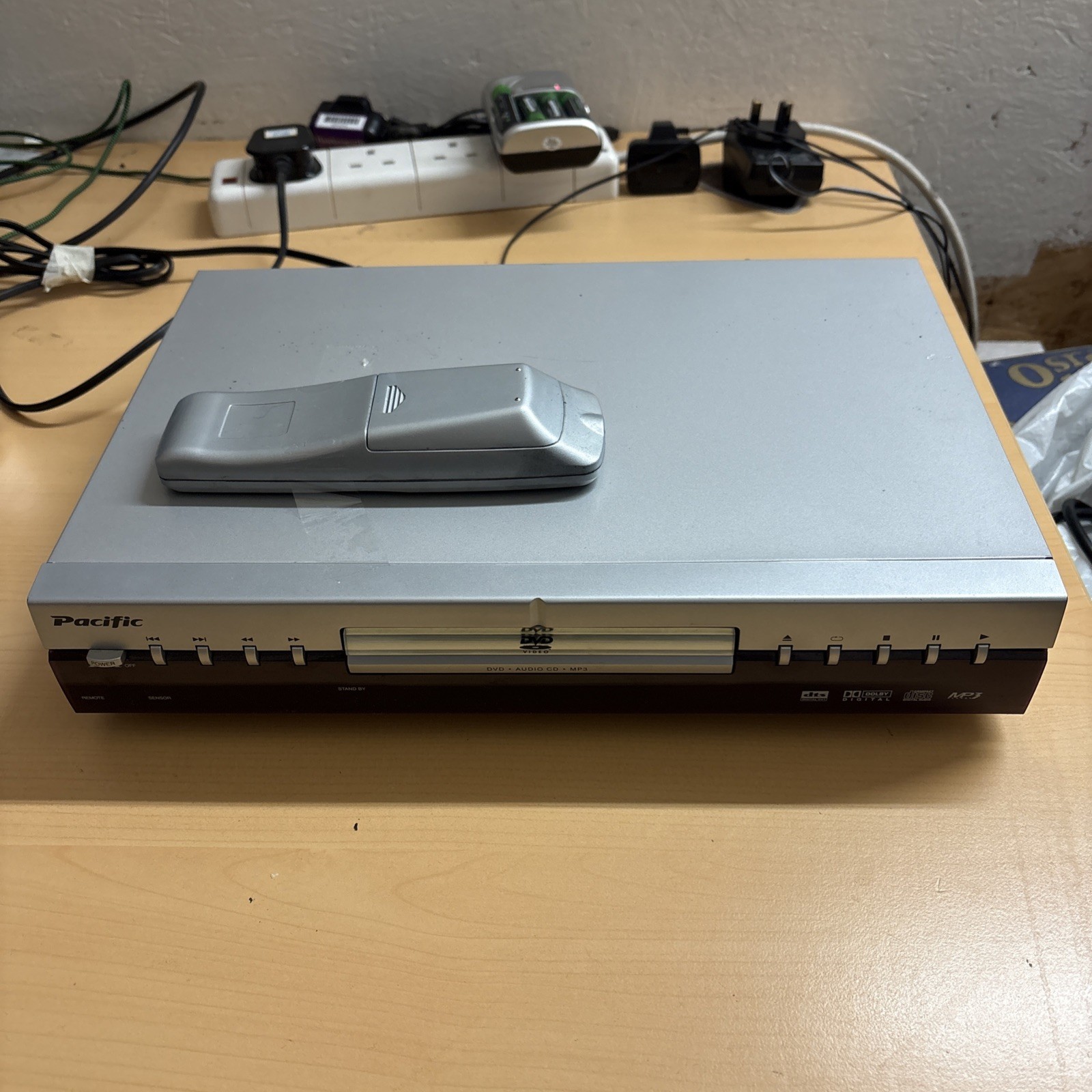 Pacific DVD-1002W DVD/Video CD/CD Player with Remote