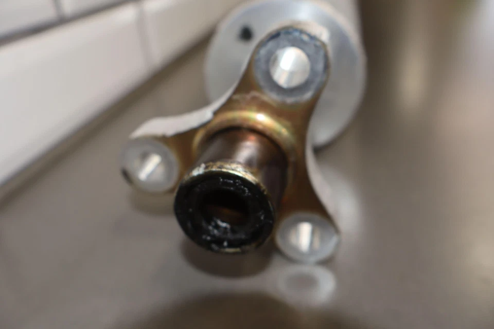 Árbol de transmisión trasero de aluminio Plymouth Chrysler Prowler 1997-2002 Foto 2 de 4