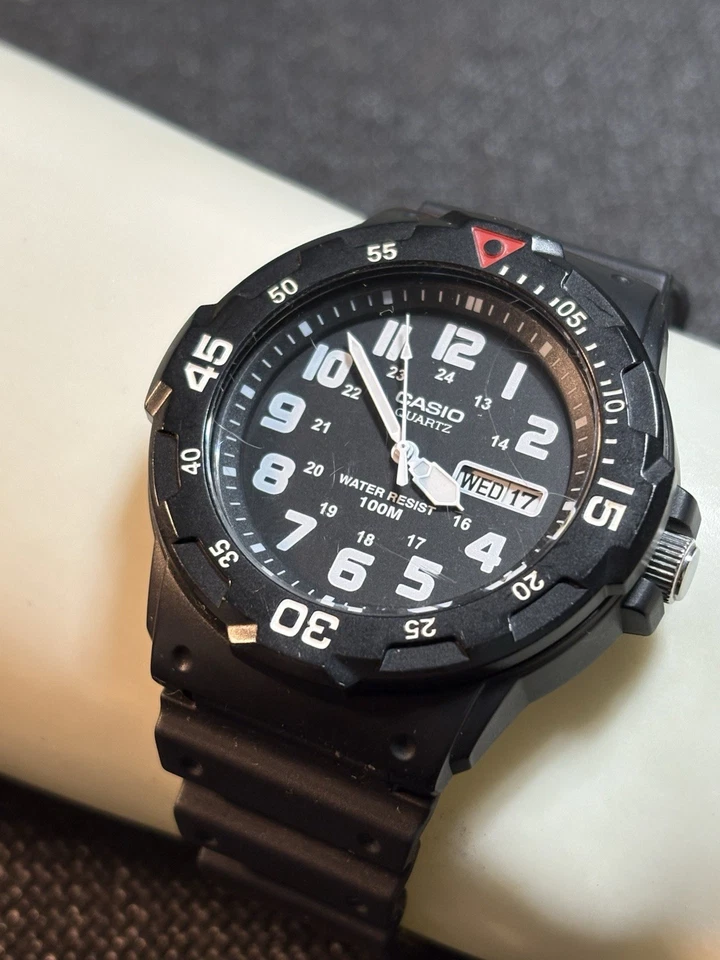 Casio 5125 Men’s WR100M Black Field Watch,Day/Date,Rotating Bezel,New Battery - Image 2 of 4