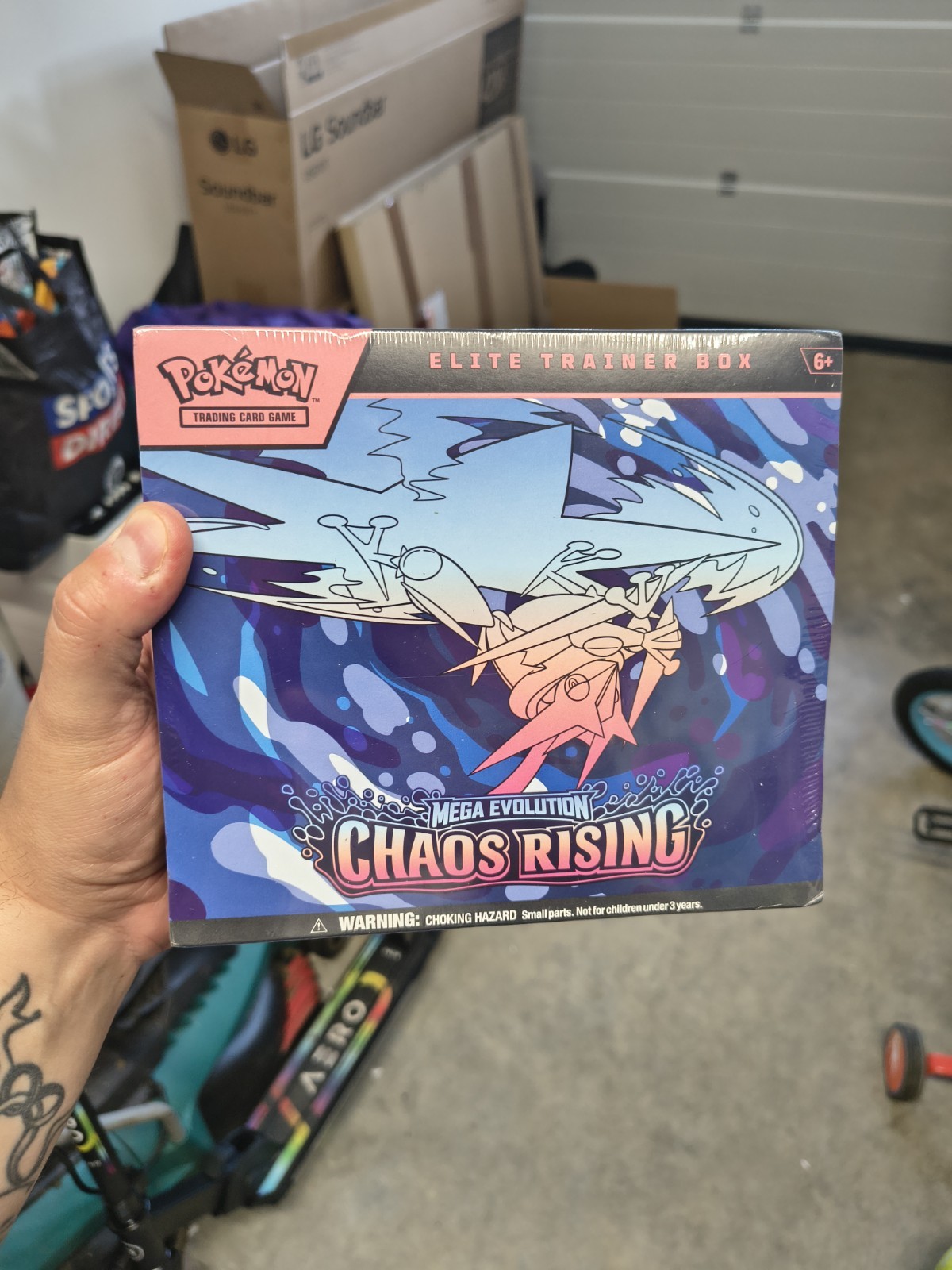 Chaos Rising ETB Brand New In Sealed Box in hand and fast postage 