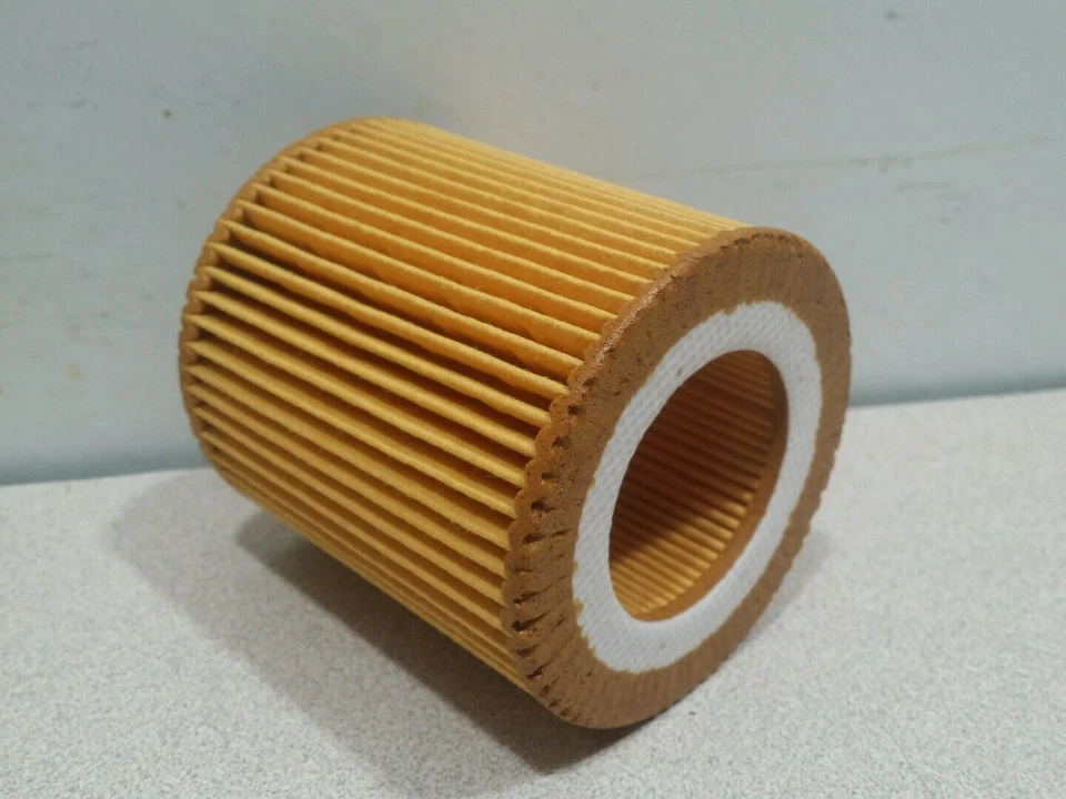 Lot of 2 Pronto PO5607 Engine Oil Filters, Fits vehicles Listed on the chart - Image 3 of 4