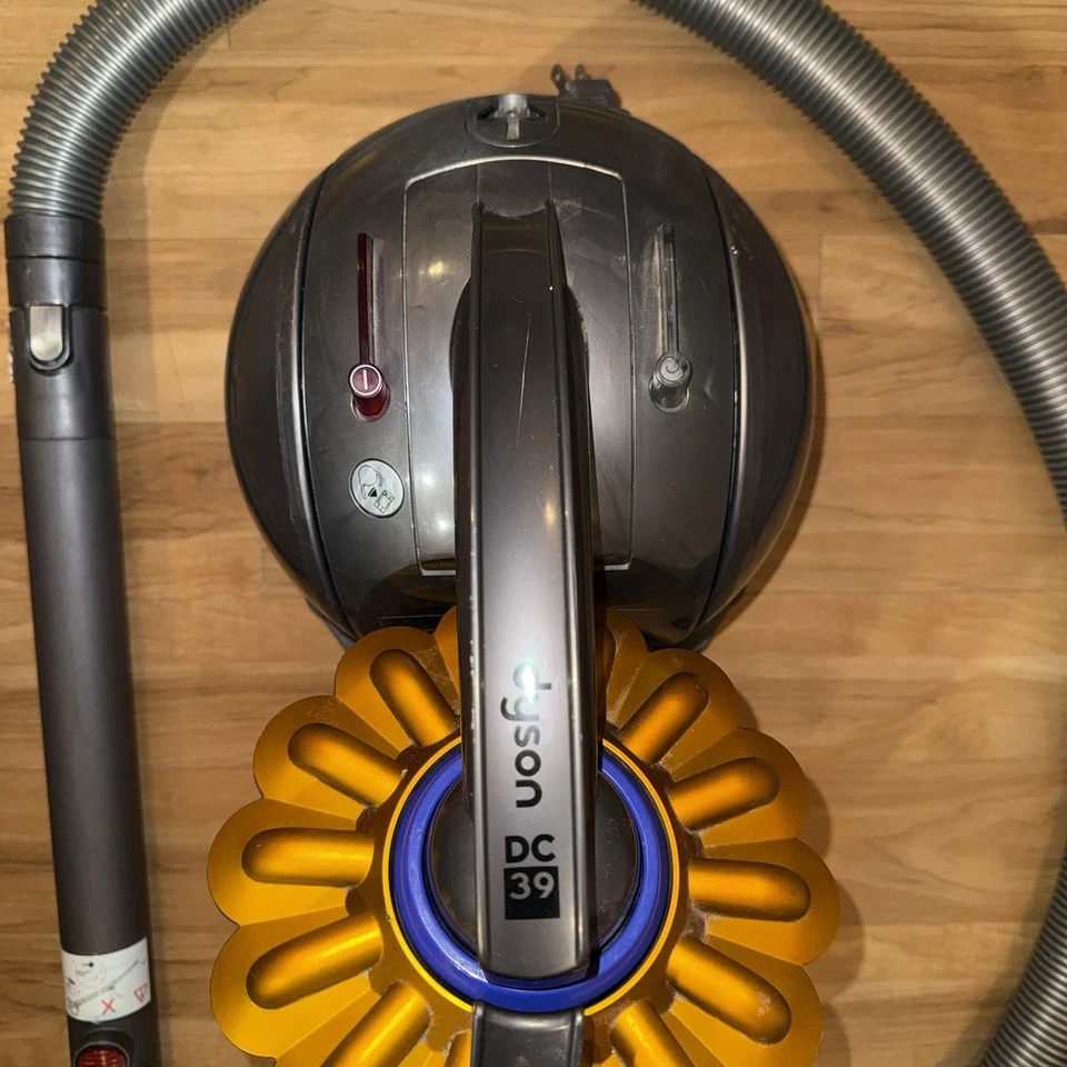 Dyson DC39 Canister Vacuum - FULLY WORKING UNIT - Missing Main Floor Head ONLY - Image 3 of 4