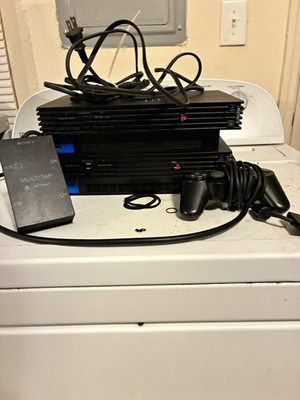 Sony PlayStation 2 PS2 SCPH-30001 Black Bundle DualShock, Cables, Multitap