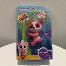 WowWee Fingerlings Polly Glitter Baby Panda Pink Brand New