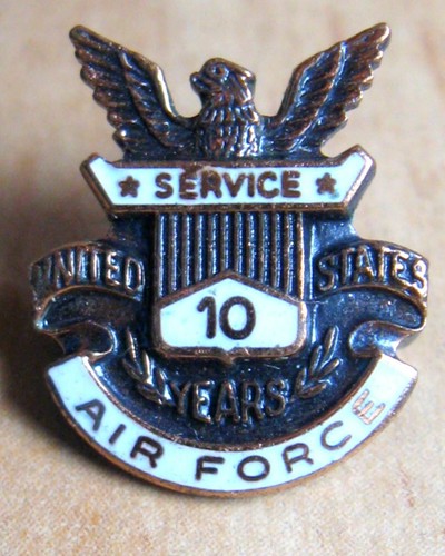 FUERZAS AÉREAS DE ESTADOS UNIDOS - INSIGNIA VINTAGE DE 10 AÑOS DE SERVICIO  - Imagen 1 de 2