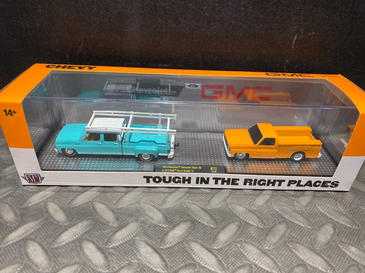 1/64 M2 HAULERS 1973 CHEVROLET CHEYENNE SUPER 30 DUALLY & 1975 GMC