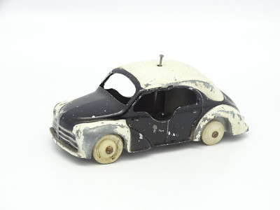 CIJ - réédition Norev - 3/49/UT boite vide 4CV Renault PTT - La Poste