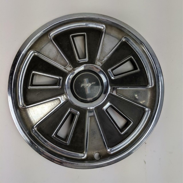 Vintage 1966 Ford Mustang 14" Hubcaps Wheel Cover Hub Caps Black Center