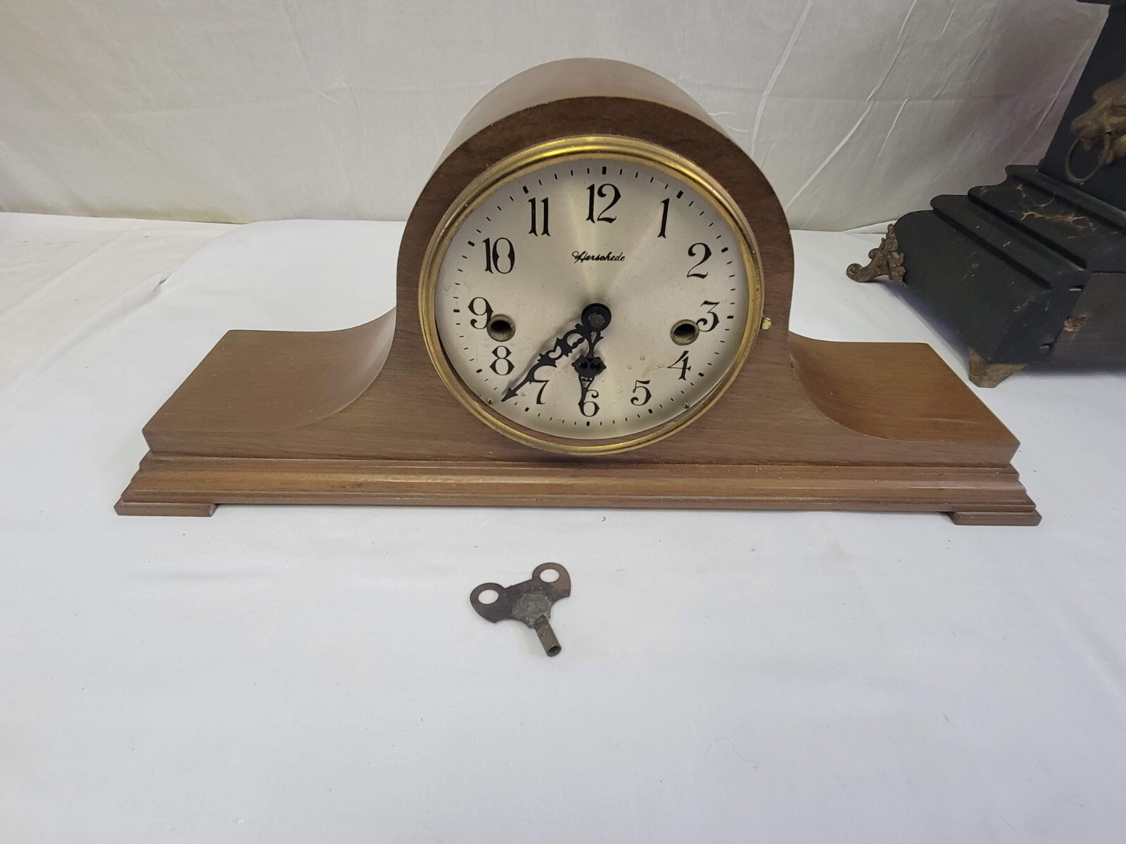 VTG Herschede 8 Day Mantle Clock Westminster Chime Mahogany Case Model 808 & Key