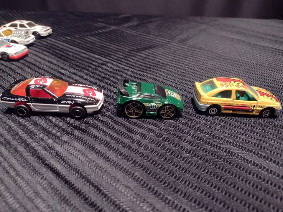Vintage Diecast Car Lot - Majorette, Maisto, Hot Wheels - Buick, Firebird, Vett - Image 2 of 4