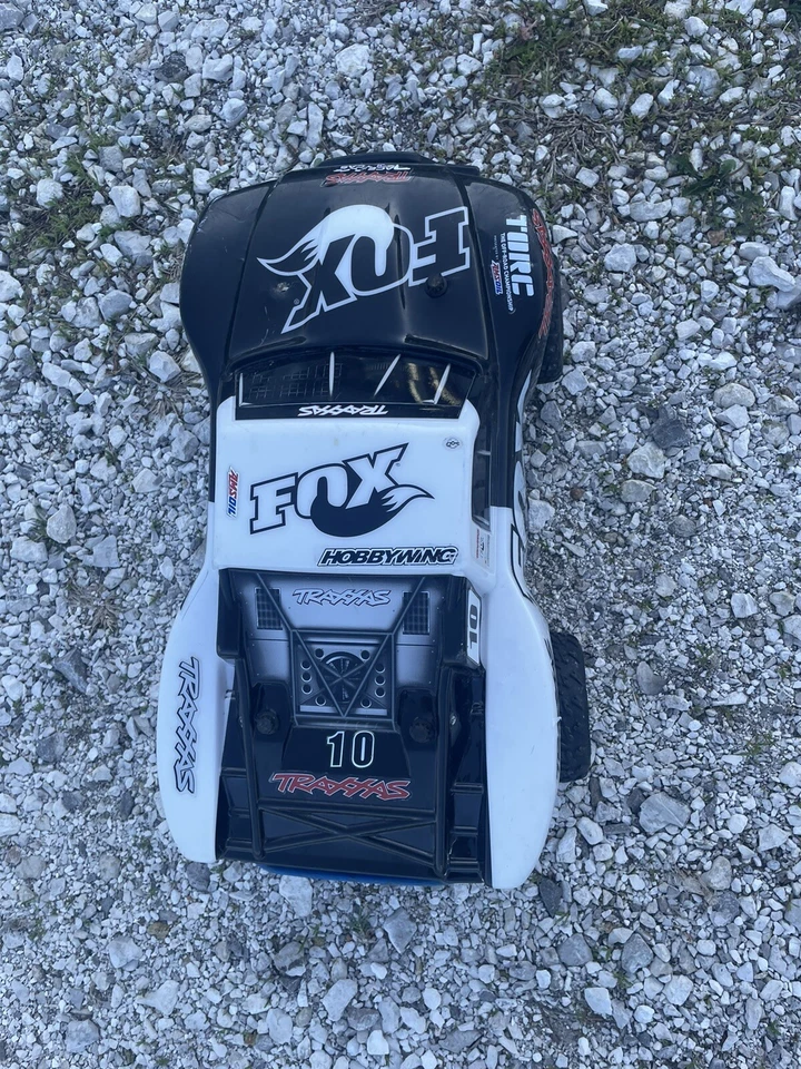 Traxxas Slash EXTREMADAMENTE MODIFICADO 4x4 RTR + Dos cuerpos Basher escala 1/10 TSM Foto 4 de 4