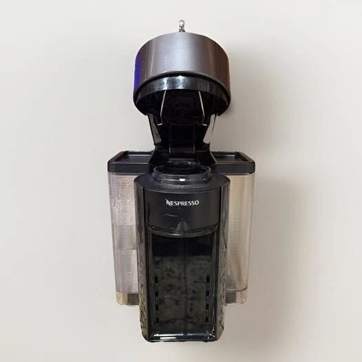 De'Longhi Nespresso Evoluo Coffee & Espresso Machine