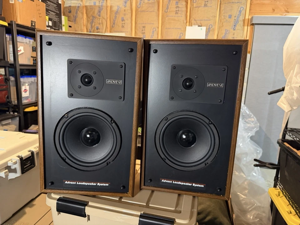 Advent 3002 Speakers (Pair), Tested, Working. Great Shape - Image 2 of 4