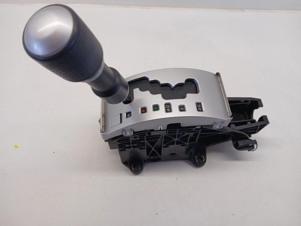 07-14 MONTAJE PALANCA DE CAMBIOS AUTOMÁTICA FJ CRUISER Foto 4 de 4