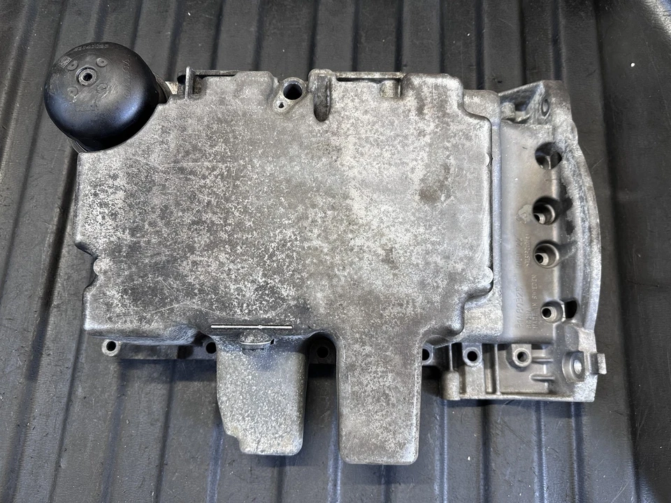 VOLVO V60 Oil Pan ENGINE CRANKCASE Diesel 2019 - Image 4 of 4