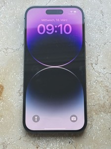 Apple iPhone 14 Pro - 256GB - Schwarz - 80% Akkukapazität + Zubehörpaket