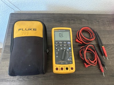 Fluke 789 ProcessMeter Digital Multimeter Calibrator W Test Leads
