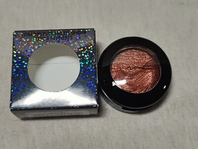 MAC Eyeshadow COP A POSE (Extra Dimension Foil) 0.04 oz FREE SHIP (PLEASE READ)