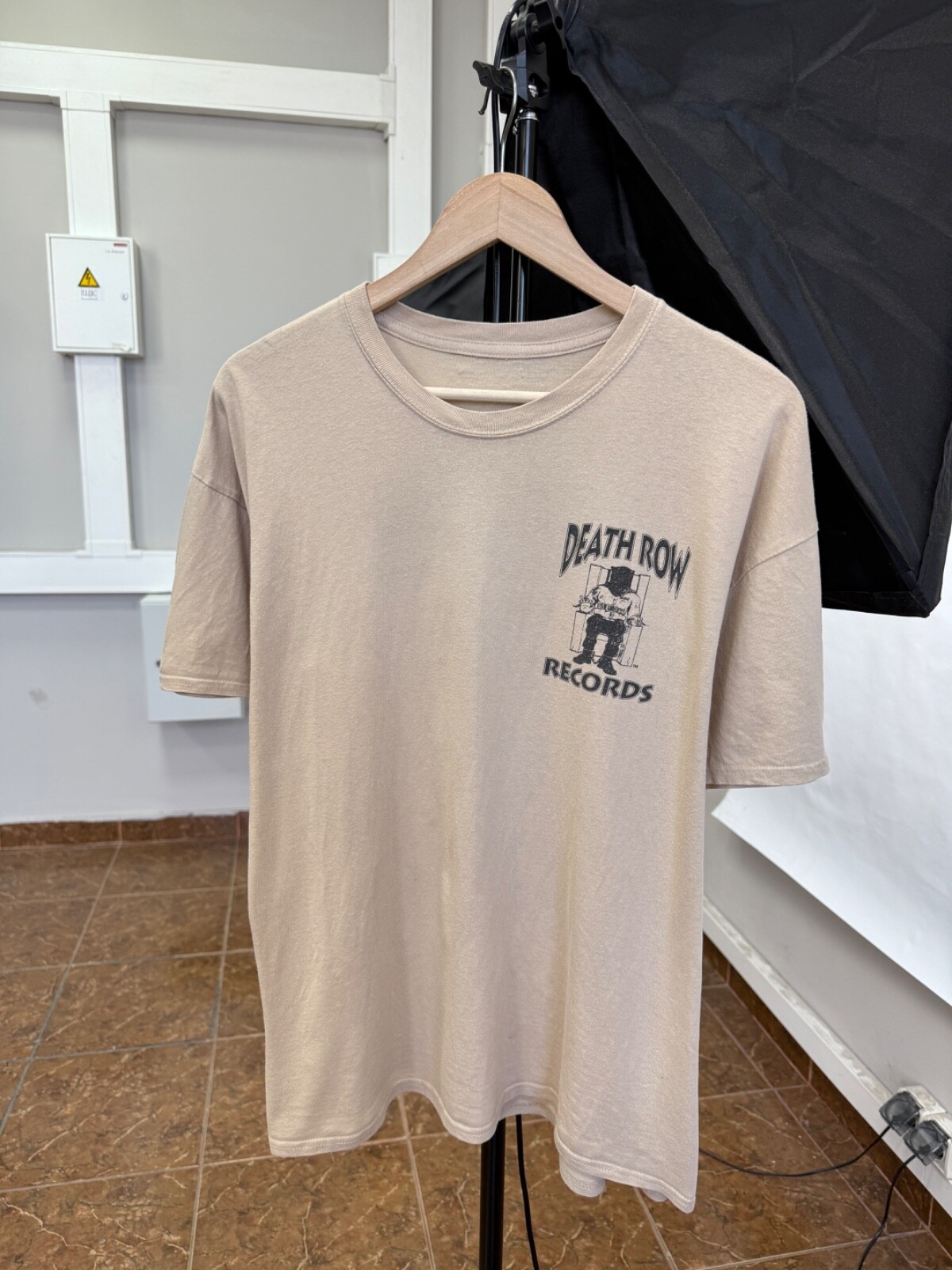 FILA ?? T Shirt Vintage Y2K Death Row Records Hype Vintage Rara Retrò Taglia M L Beige