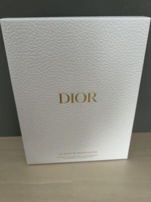 Dior Limited Edition Advent Calendar 2023 Le Mini 30 Montaigne