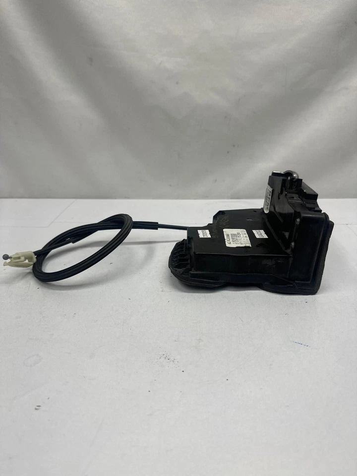 Actuador cerradura puerta Chevrolet Silverado 14 24 delantero derecho pasivo 13528305 Foto 4 de 4