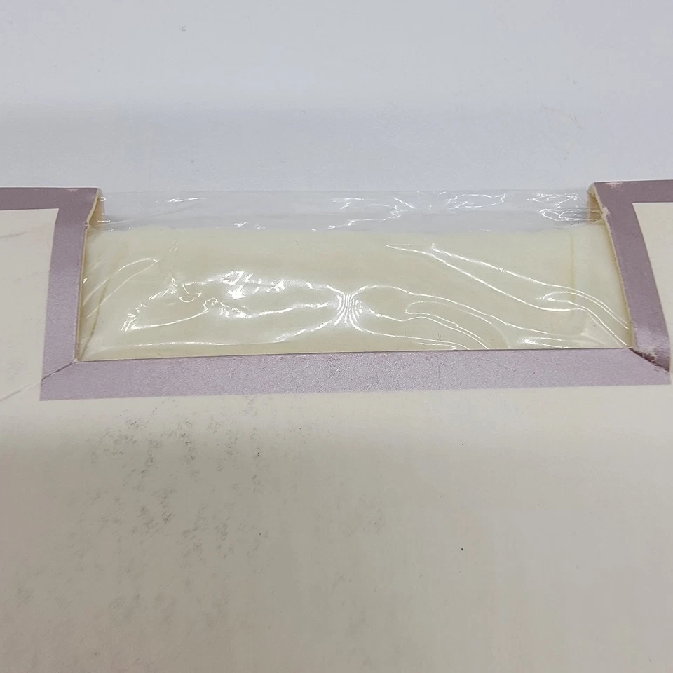 Vintage Linda Allard Ellen Tracy Pantyhose Sheer To Waist Shadow Toe Ivory Sz M - Image 3 of 4