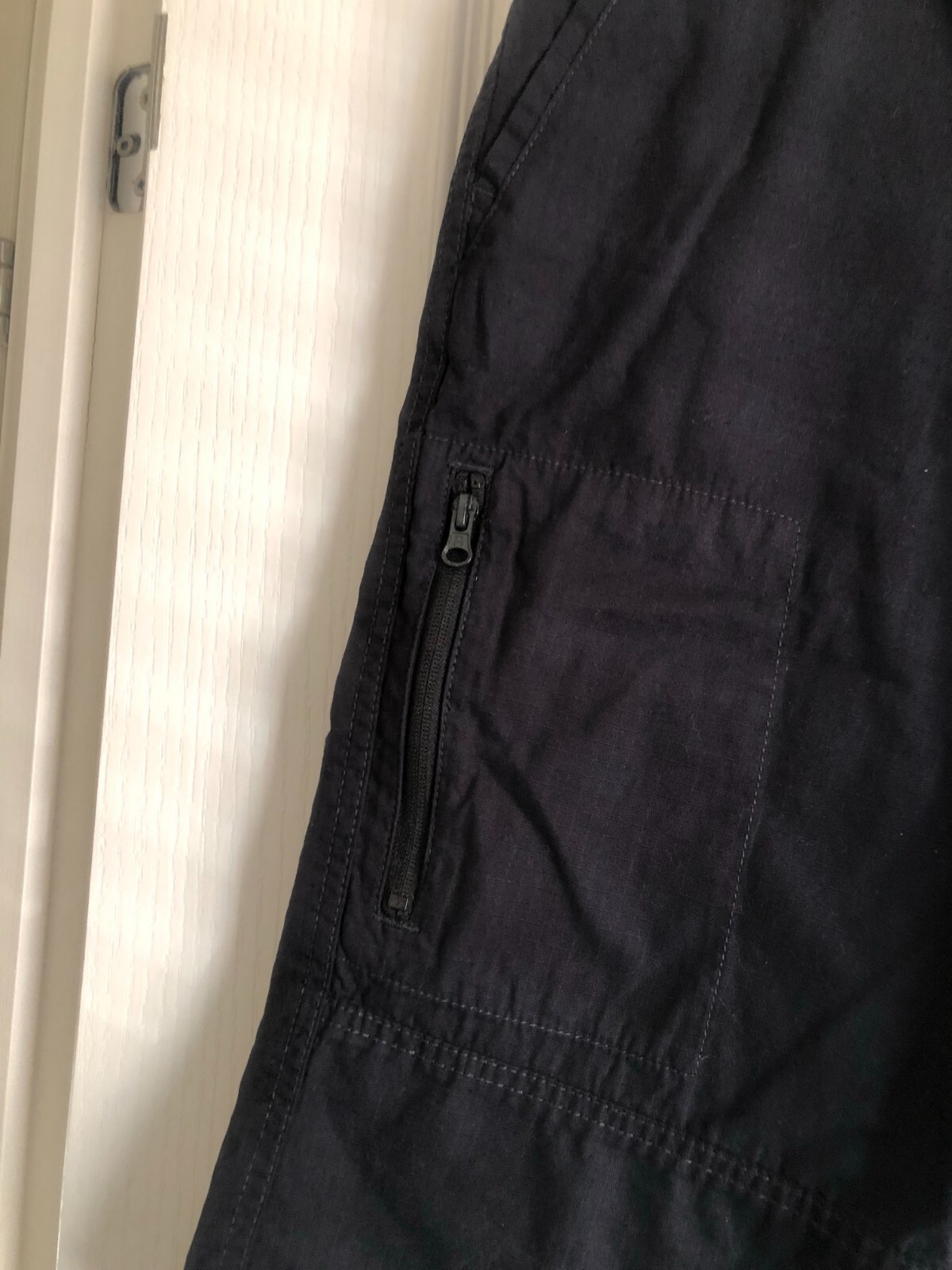 ACW85 Authentic Casual Wear Navy Cargo shorts size 38,NEW image 4