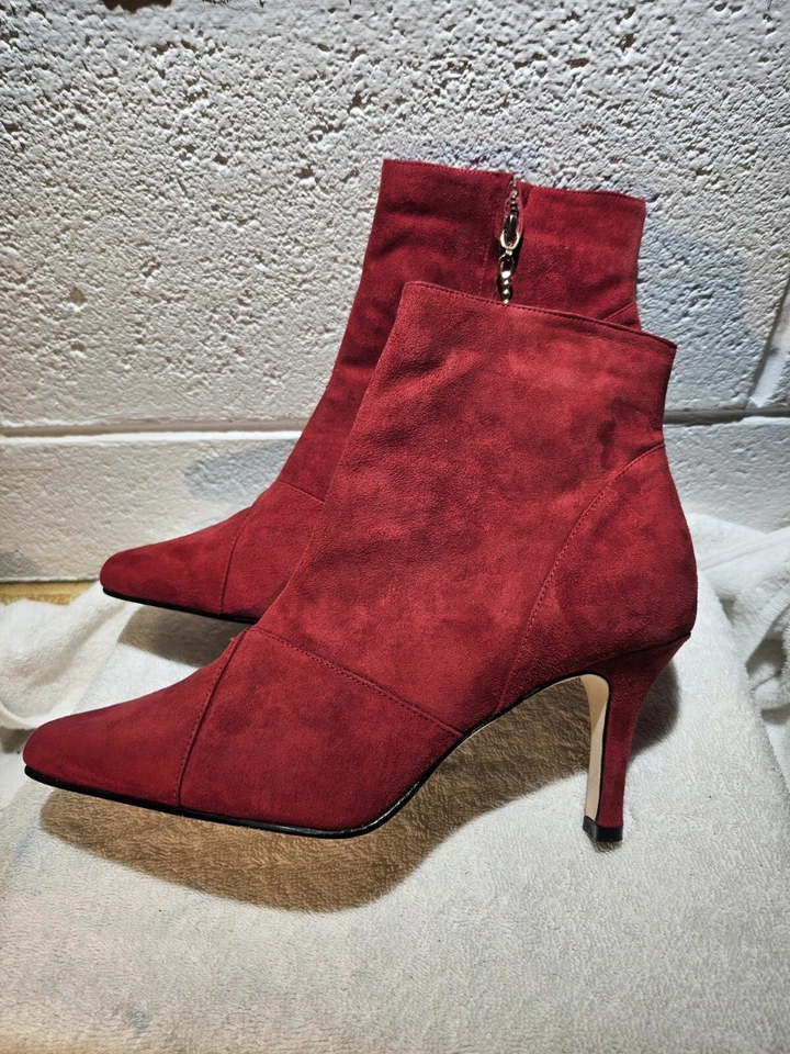 Botas de tacón alto vintage de gamuza roja Apostrophe para mujer nunca usadas talla 7,5 Foto 3 de 4