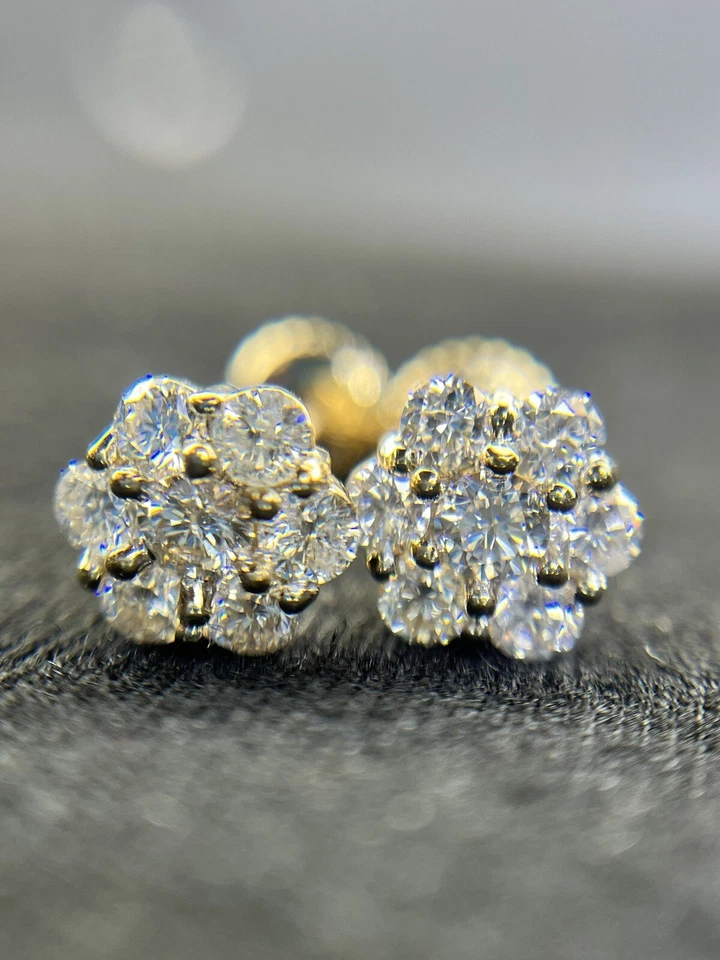 Pendientes flores redondas 14k cada 7 diamantes cultivados en laboratorio Económico Y Calidad Foto 2 de 4