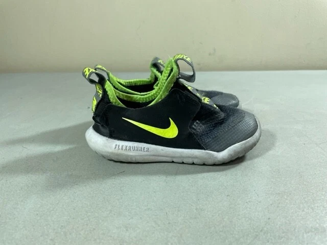 Black nike sneakers clearance kids