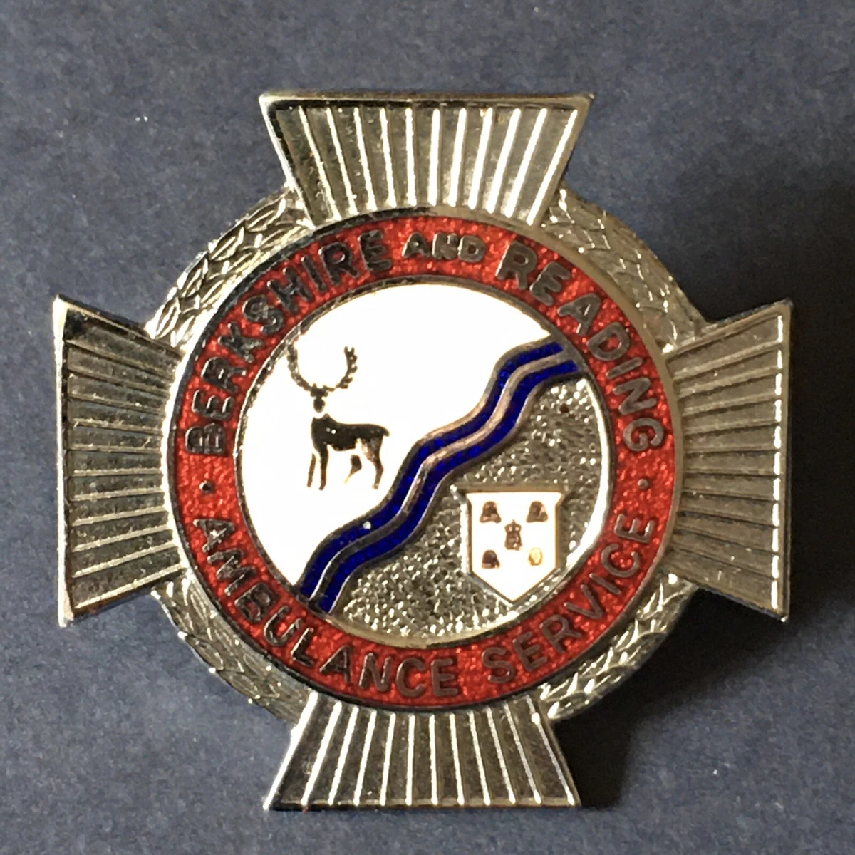 AUTHENTIQUE VINTAGE AMBULANCE Service Petit Star de Vie Émaillé Pin Badge ABL15 EUR 12,38 - FR