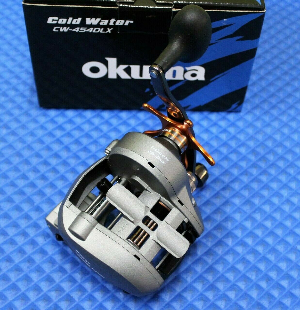 Okuma Cold Water Low Profile Line Counter Trolling Reel CW-454DLX Left Handed