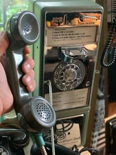 Early Single Slot Payphone Upper Sign Plastic Placard Instructions Card