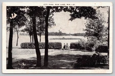 Postcard - Rice Lake, Wisconsin - City Park, Lake View - posted in 1946 (Q58)
