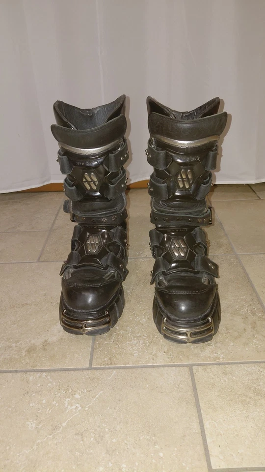 new rock boots - Immagine 2 di 4