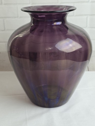 10 1/2" Signed Durand Amethyst Vase - Picture 2 of 11