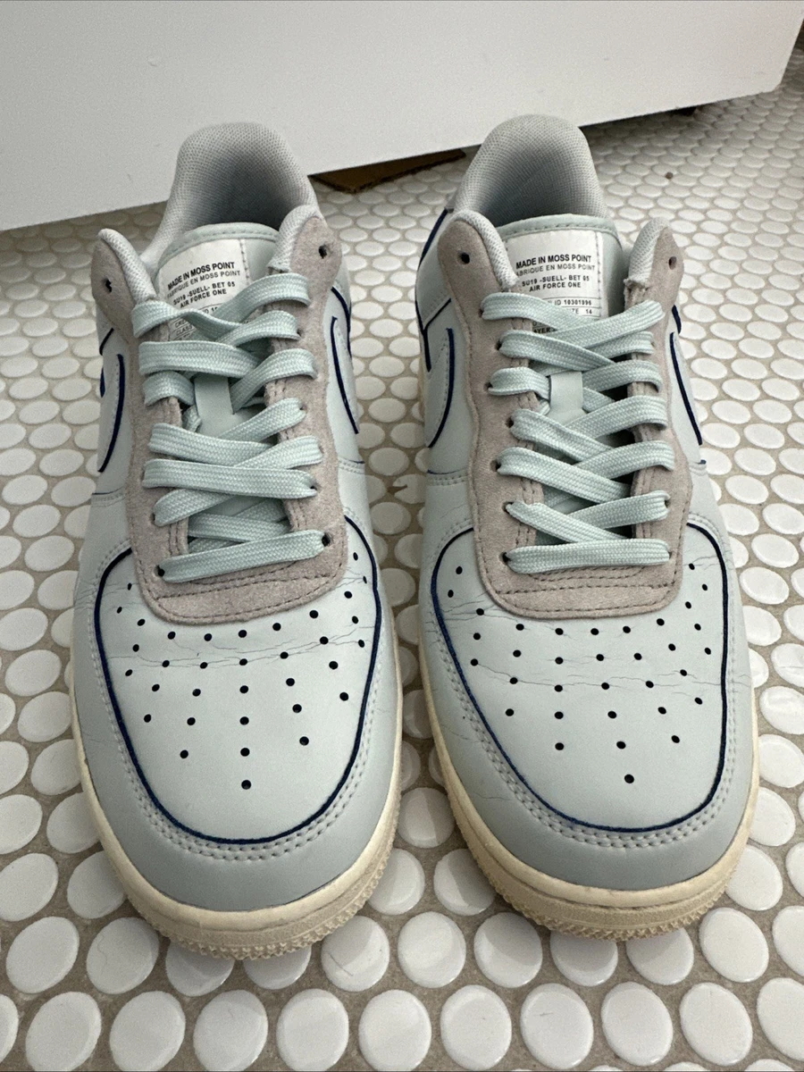 Jordan 1 Mid SE Coconut Milk Particle Grey Size 6.5Y Women 8 DN4346-100 EUC‎ Nike Jordan 1 Mid SE Coconut Milk Particle Grey Size 6.5Y  main image 4