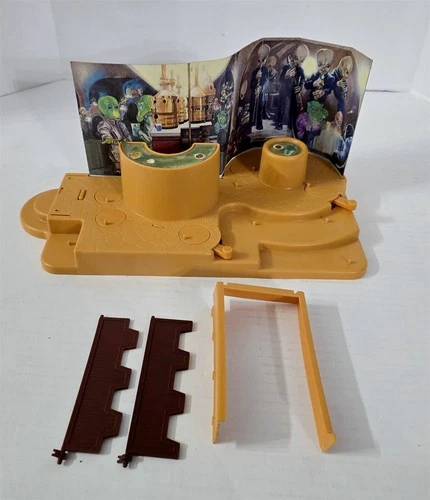 B-93 VINTAGE 1970'S KENNER STAR WARS CREATURE CANTINA PLAYSET - COMPLETE